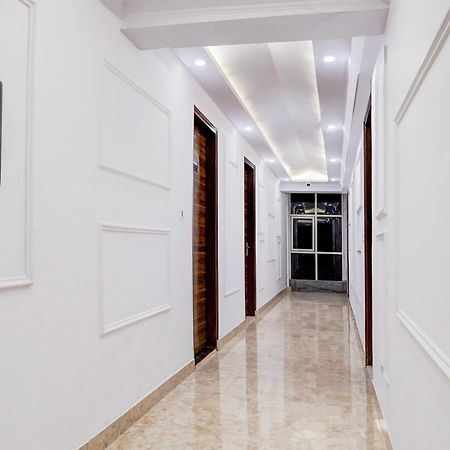 Townhouse Hotel Grand Emporio By Sbg Near Vaishali Metro Station Ghaziabad Luaran gambar