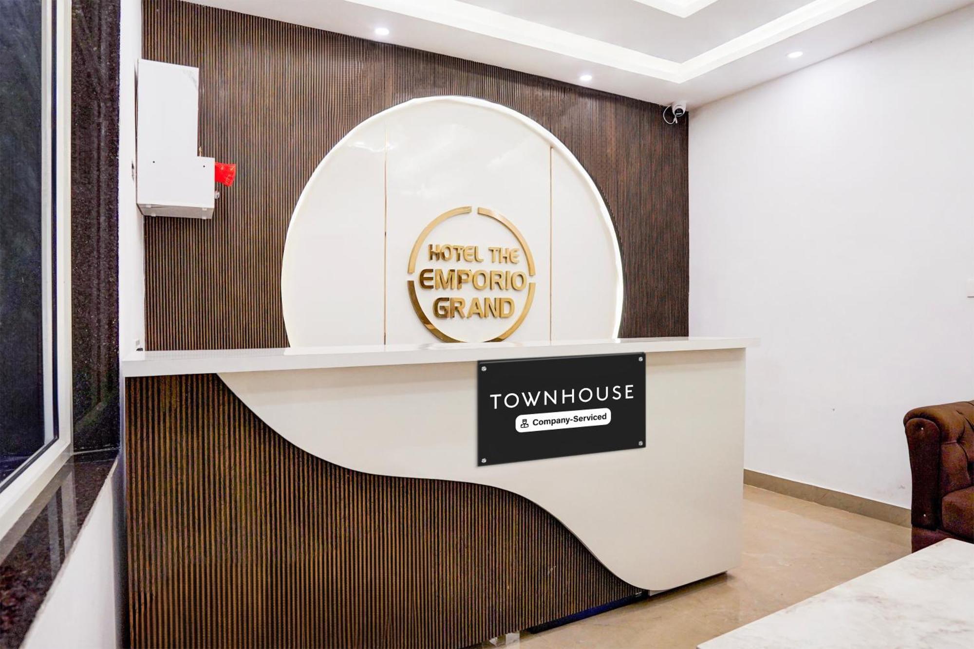 Townhouse Hotel Grand Emporio By Sbg Near Vaishali Metro Station Ghaziabad Luaran gambar