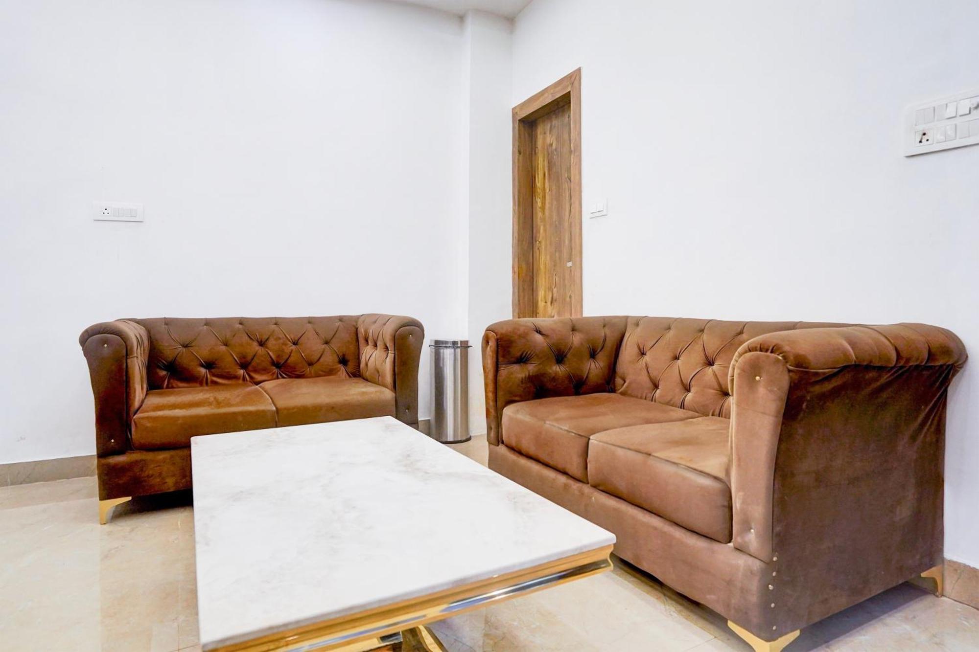 Townhouse Hotel Grand Emporio By Sbg Near Vaishali Metro Station Ghaziabad Luaran gambar